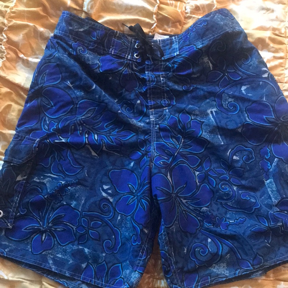 Quicksilver swim shorts 36
